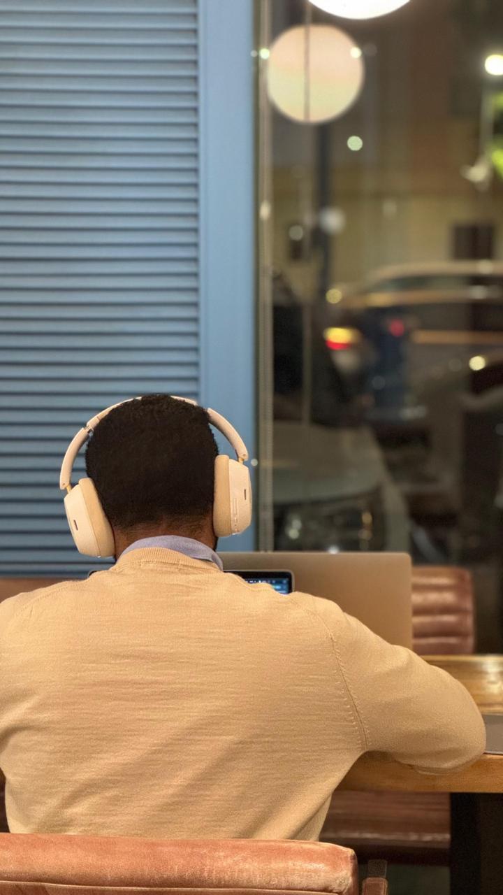 Ahmed Badawy at work